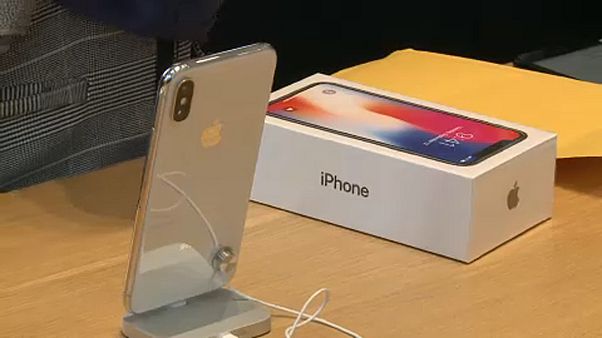 Csökkentette negyedéves várakozásait az Apple Csökkentette negyedéves várakozásait az Apple