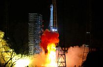 Kínai űrszonda szállt le a Holdra