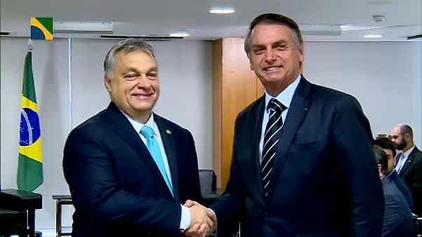 Véletlenül amerikai külügyminiszternek nézték Orbán Viktort Véletlenül amerikai külügyminiszternek nézték Orbán Viktort