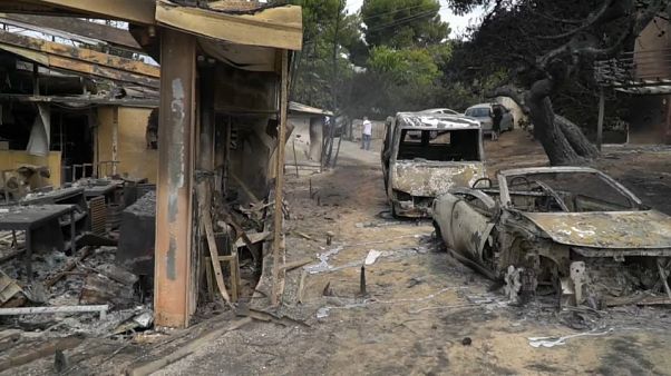Incendi Grecia, familiari delle vittime chiedono i danni morali Incendi Grecia, familiari delle vittime chiedono i danni morali