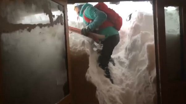 La neige paralyse la Pologne et la Grèce La neige paralyse la Pologne et la Grèce