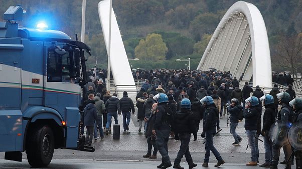 L'Italia è tra i paesi con più agenti di polizia in Europa L'Italia è tra i paesi con più agenti di polizia in Europa