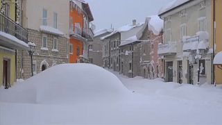 Durván havazik Olaszország középső és déli tájain
