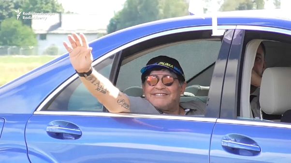 Maradona recibe el alta médica tras un sangrado estomacal Maradona recibe el alta médica tras un sangrado estomacal