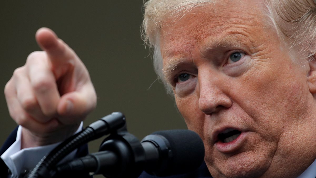 Donald Trump threatens to declare 'national emergency' over Mexico wall 