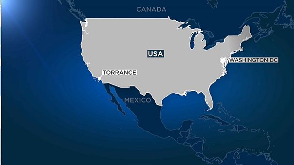 Tiroteio em "bowling" faz três mortos perto de Los Angeles Tiroteio em "bowling" faz três mortos perto de Los Angeles