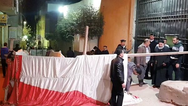 مصر؛ چهار کشته و زخمی در پی انفجار بمب مقابل کلیسا مصر؛ چهار کشته و زخمی در پی انفجار بمب مقابل کلیسا