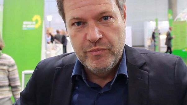 Echt jetzt? Grünen-Chef Habeck (49) sagt Twitter Adieu Echt jetzt? Grünen-Chef Habeck (49) sagt Twitter Adieu
