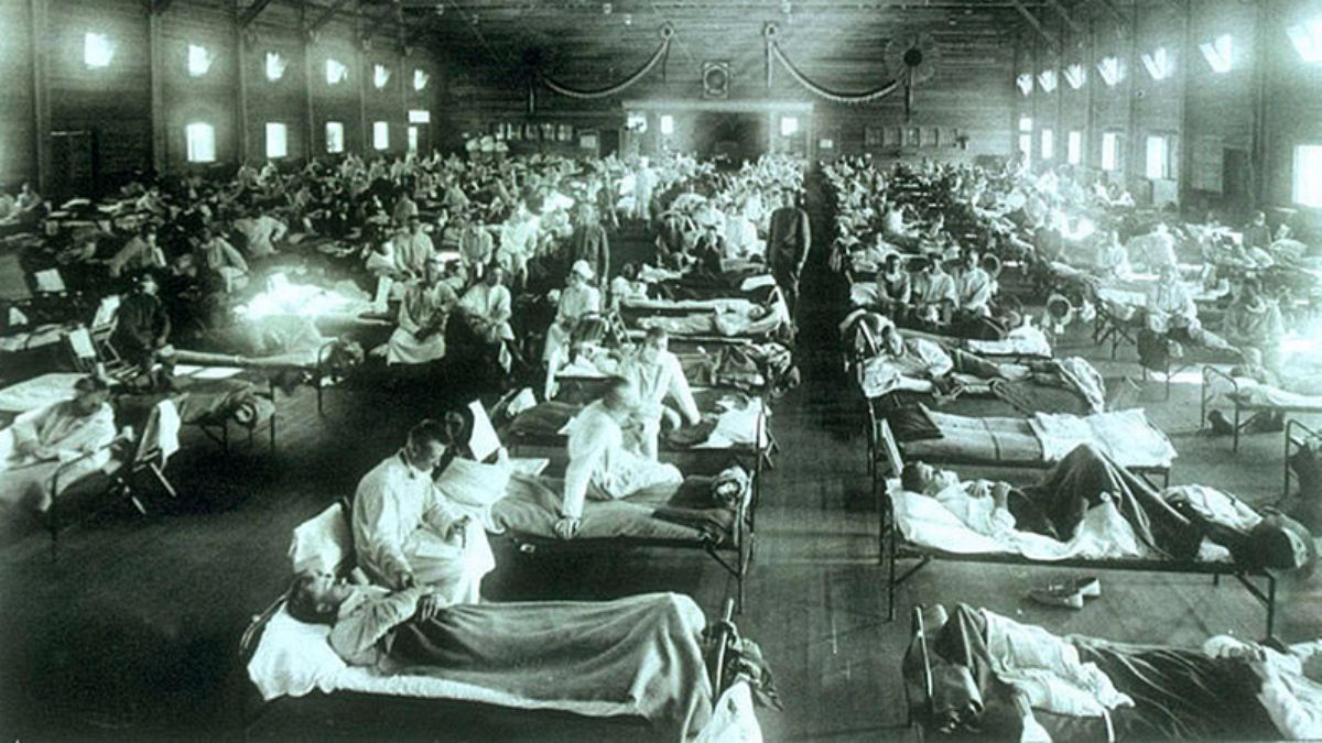 Emergency military hospital during influenza epidemic, Camp Funston, Kansas