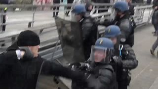 Detenido por su 'combate' en la protesta de los 'chalecos amarillos' en París
