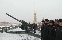 شاهد: بوتين يطلق مدفع الاحتفال بعيد الميلاد الأورثودكسي