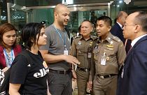 دیدار رهف محمد القنون، دختر پناهجوی سعودی با مقام‌های سازمان ملل در تایلند 