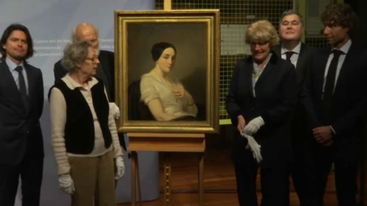 Nazi-looted painting returned to heirs of French resistance fighter