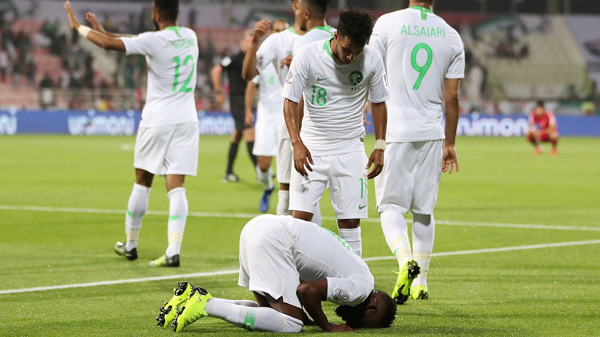 السعودية تسحق كوريا الشمالية برباعية في أولى مبارياتها بكأس آسيا