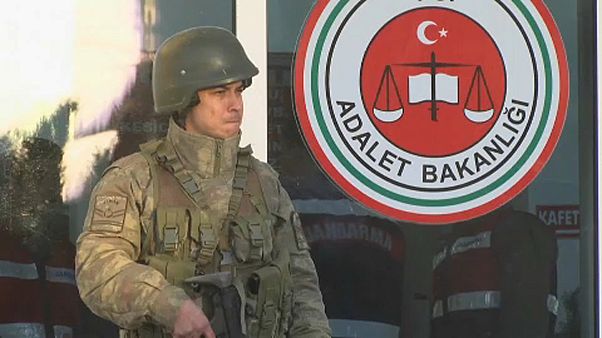 Prisión para una periodista en Turquía por los “Paradise Papers” Prisión para una periodista en Turquía por los “Paradise Papers”