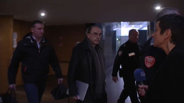 Ministério público francês não pede condenação para Barbarin Ministério público francês não pede condenação para Barbarin