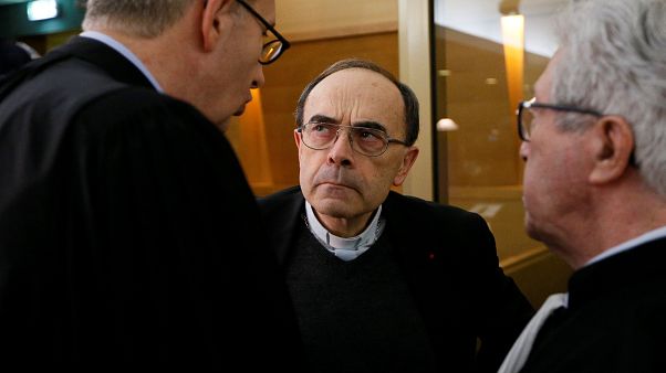 Barbarin: az ügyész nem kér büntetést a bíborosra Barbarin: az ügyész nem kér büntetést a bíborosra
