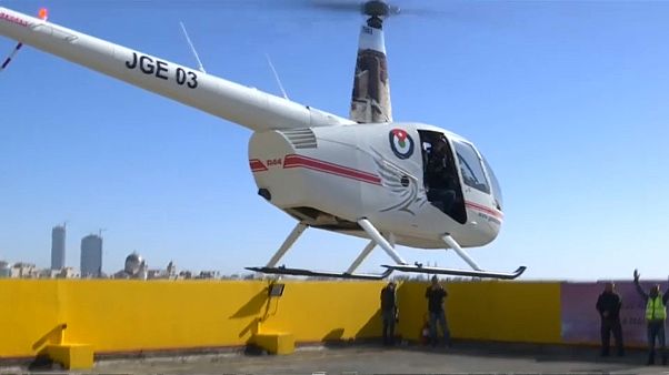 شاهد: خدمة التكسي الطائر في الأردن بـ 77 دولارا للرحلة الواحدة شاهد: خدمة التكسي الطائر في الأردن بـ 77 دولارا للرحلة الواحدة