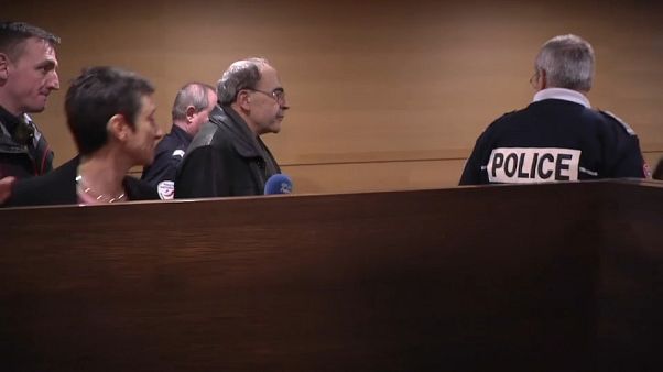Lyoner Missbrauchsprozess: Reaktionen auf Freispruch-Forderung Lyoner Missbrauchsprozess: Reaktionen auf Freispruch-Forderung