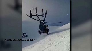 Elképesztő helikopteres mentés az Alpokban