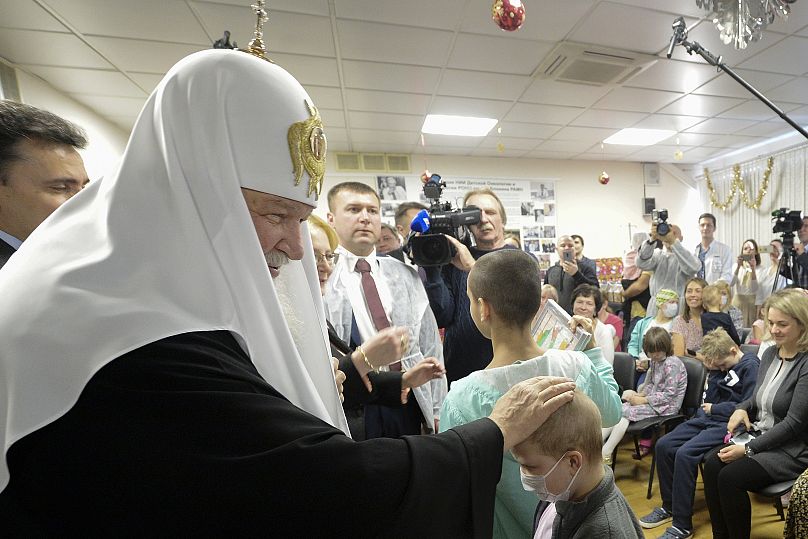 نظر تامل برانگیز رهبر کلیسای روسیه درباره تلفن همراه/ ساعت مچی گرانقیمت جنجالی شد+عکس
