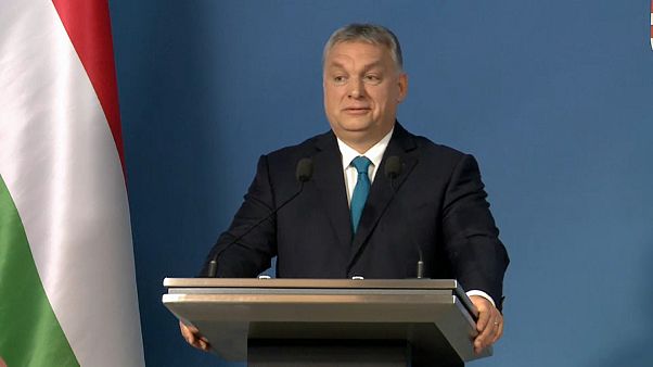 Όρμπαν: «Το μεταναστευτικό θα συγκλονίσει την Ευρώπη» Όρμπαν: «Το μεταναστευτικό θα συγκλονίσει την Ευρώπη»