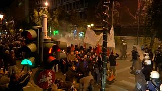 مظاهرات عنيفة في اليونان احتجاجا على زيارة ميركل