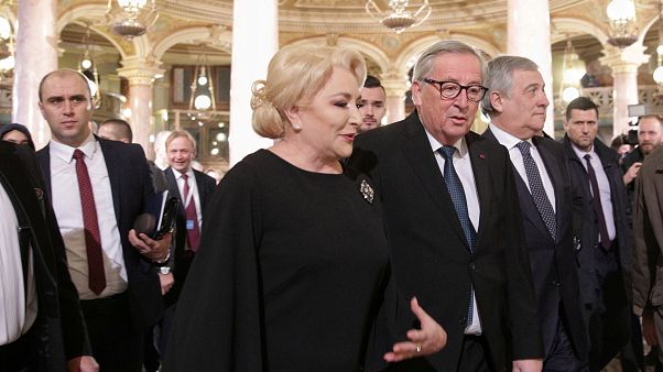 Ρουμανία-ΕΕ: "Κανένας συμβιβασμός" στην μάχη κατά της διαφθοράς Ρουμανία-ΕΕ: "Κανένας συμβιβασμός" στην μάχη κατά της διαφθοράς