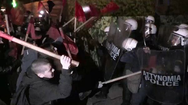 Atene: disordini e scontri per visita Angela Merkel Atene: disordini e scontri per visita Angela Merkel