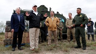 Trump, en la frontera con México: 'Necesitamos un muro'