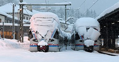 Vaga de frio na Europa: cidades cobertas de neve - SIC Notícias