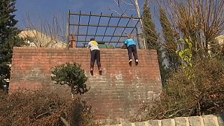 دختران پارکورکار تهرانی از دیوار بلند محدودیت‌ها می‌پرند