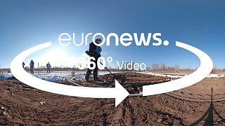 Reportage à 360° dans l'est de l'Ukraine sous la menace des mines