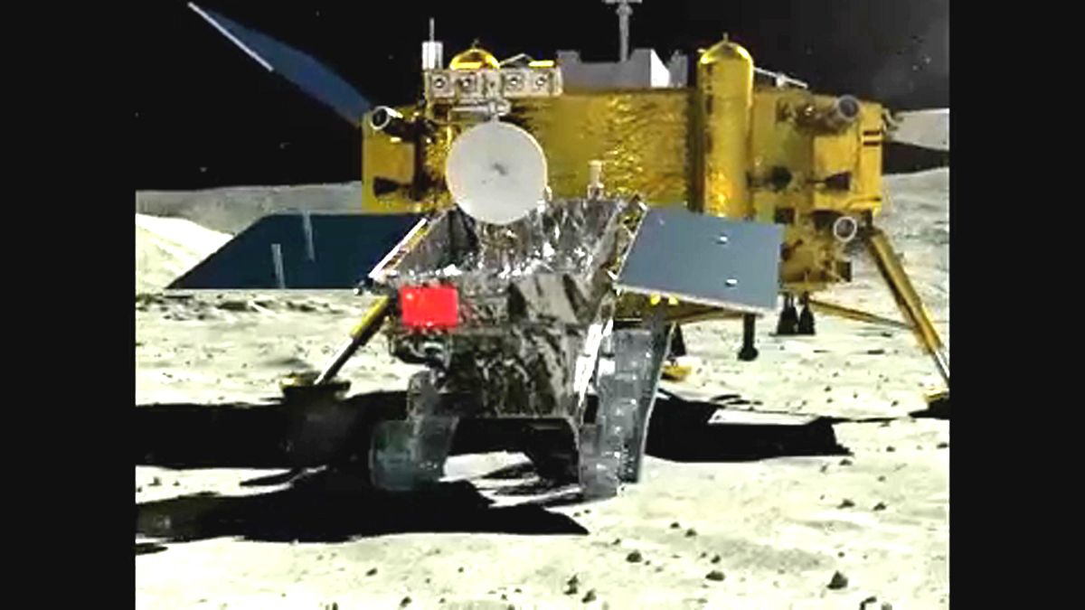 Kráterek nehezítik a kínai holdjáró mozgását