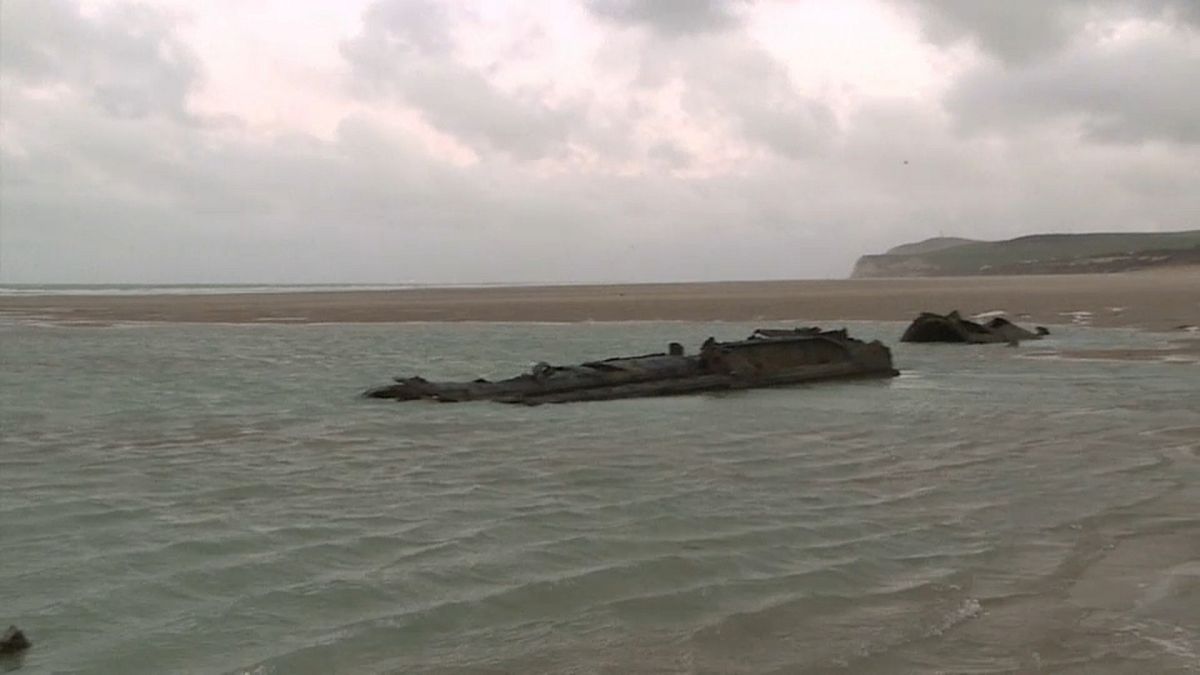 U-Boot aus dem Ersten Weltkrieg am Strand 