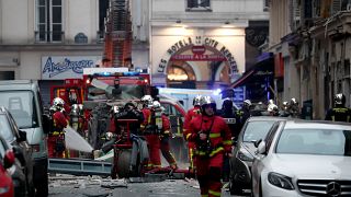 Νεκροί και τραυματίες μετά από έκρηξη στο Παρίσι