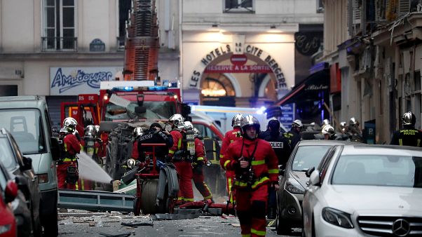 Νεκροί και τραυματίες μετά από έκρηξη στο Παρίσι Νεκροί και τραυματίες μετά από έκρηξη στο Παρίσι