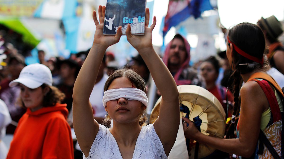 Aumentam os protestos contra o presidente da Guatemala