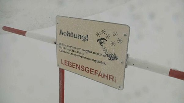 Ausztria: Újabb síbaleset lavina miatt Ausztria: Újabb síbaleset lavina miatt