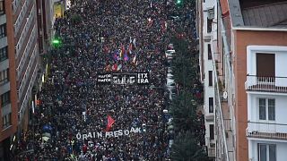Miles de personas reclaman en Bilbao el retorno a casa de los presos etarras