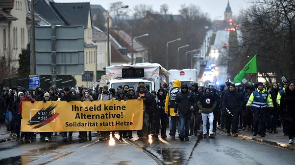 Almanya'da aşırı sağcı AfD Brexit'ten esinlenerek Dexit'i tartıştı Almanya'da aşırı sağcı AfD Brexit'ten esinlenerek Dexit'i tartıştı