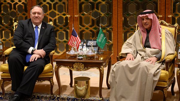 مايك بومبيو يصل الرياض وسط ترقب لما سيقوله لمحمد بن سلمان حول مقتل خاشقجي مايك بومبيو يصل الرياض وسط ترقب لما سيقوله لمحمد بن سلمان حول مقتل خاشقجي