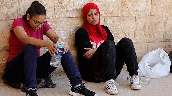 El Ezher Üniversitesi erkek arkadaşına sarılan öğrenciyi okuldan kovdu El Ezher Üniversitesi erkek arkadaşına sarılan öğrenciyi okuldan kovdu