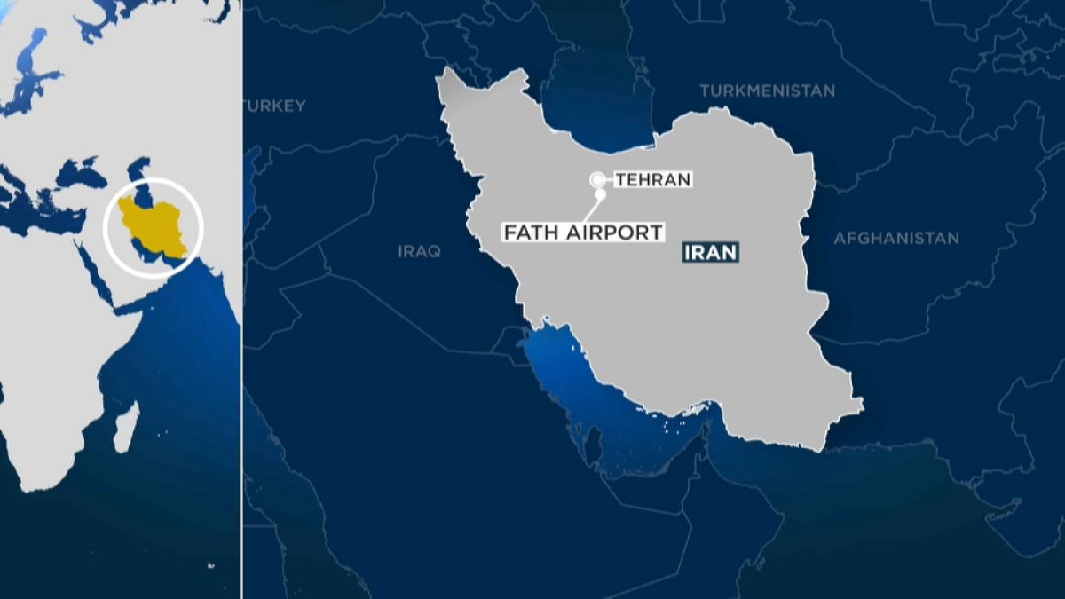 В Иране разбился грузовой самолет: 15 человек погибли
