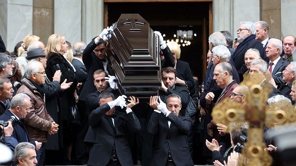 Το «τελευταίο αντίο» στον Δημήτρη Σιούφα Το «τελευταίο αντίο» στον Δημήτρη Σιούφα