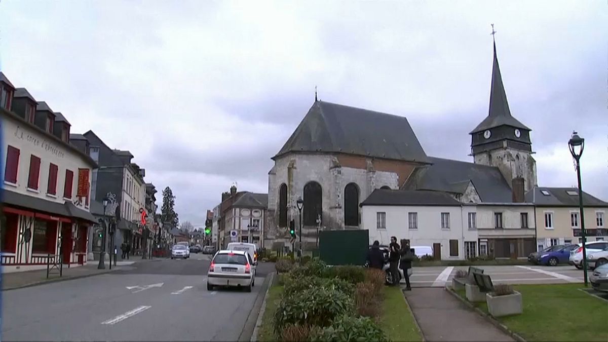 Grand débat : à Bourgtheroulde, Emmanuel Macron attendu avec appréhension