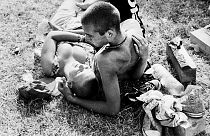 افسوس جوانان بریتانیایی از برقراری اولین رابطه جنسی در نوجوانی