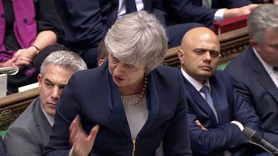 Brexit: Συντριπτική ήττα της Τερέζα Μέι στη Βουλή