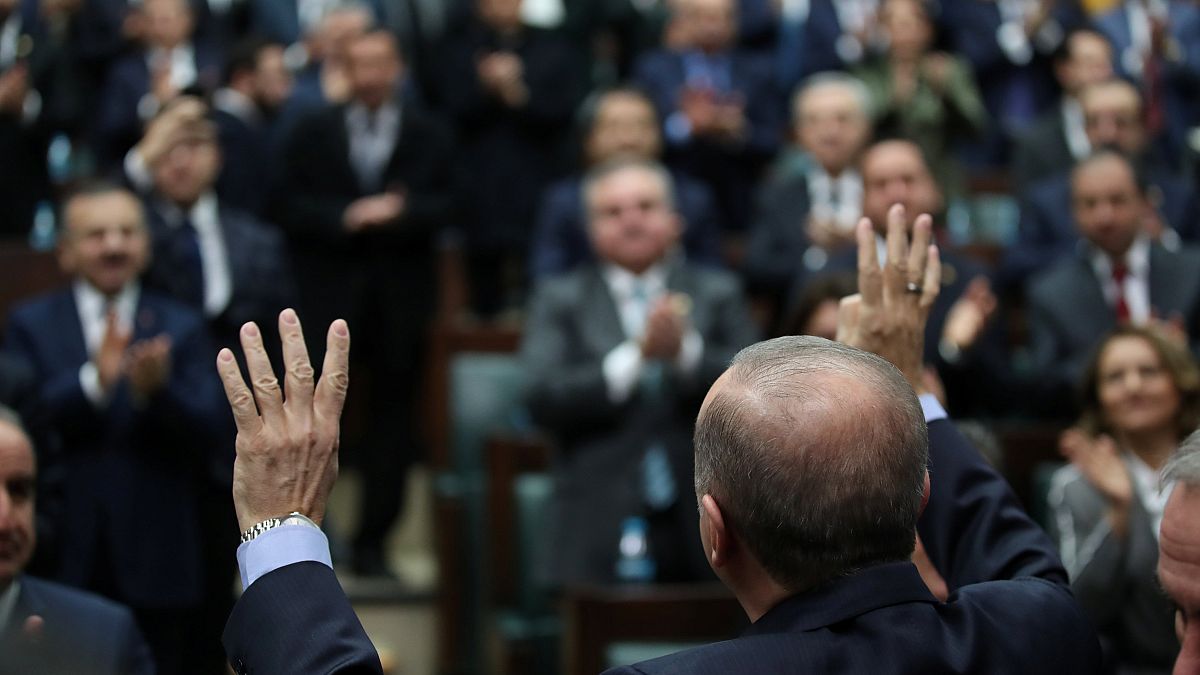مع تفاقم التضخم وتراجع الاقتصاد.. هل يخسر أردوغان المدن الكبرى في انتخابات البلديات ؟