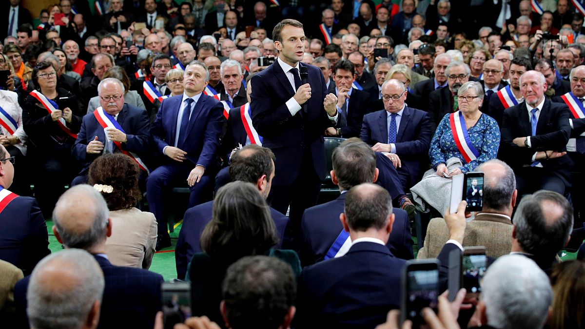Macron 'Büyük Ulusal Müzakere' sürecini başlattı: 4 başlıkta tartışılacak ana konular